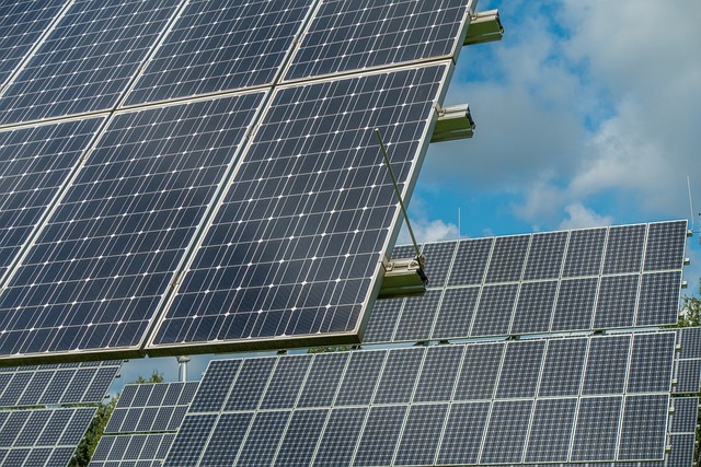 Panneaux solaires et micro-onduleurs, comment installer votre système d’énergie renouvelable ?