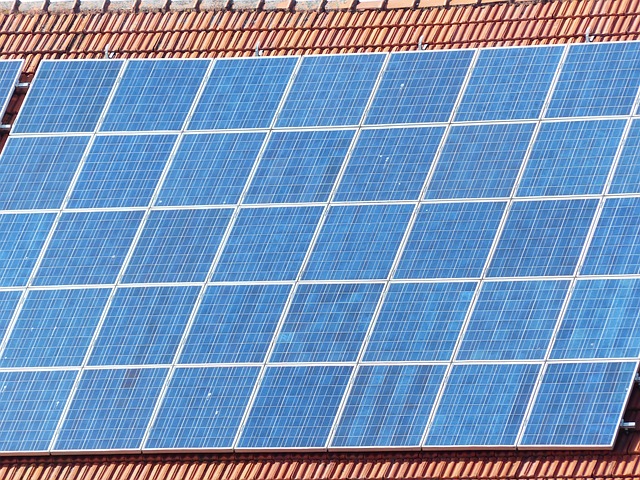 Combien de panneaux photovoltaïques pour 5000kWh ?