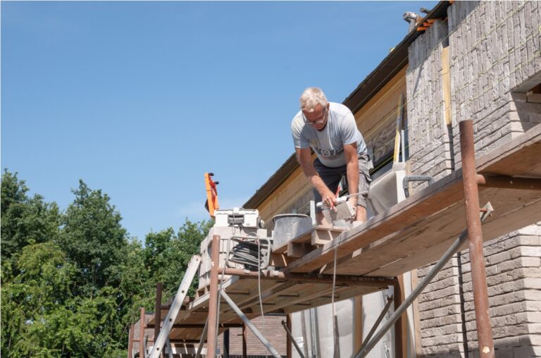 Réparer les fissures de façade : méthodes et astuces pour une rénovation réussie