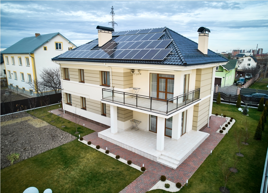 modern residential house with solar panel system o 2023 01 30 03 08 59 utc