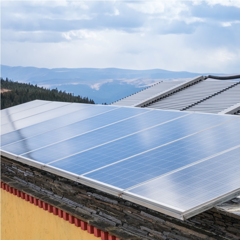 Exploiter l’Énergie Solaire chez Soi : Comment Installer et Profiter des Panneaux Solaires
