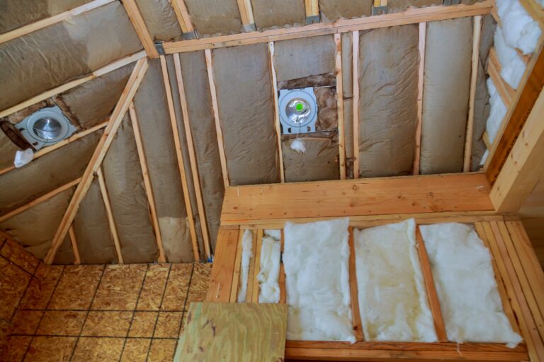 Panneaux isolants toiture : La solution idéale pour protéger votre foyer