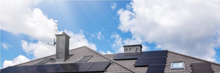 Calcul de rendement des panneaux solaires : comment mesurer l’efficacité énergétique de votre installation ?